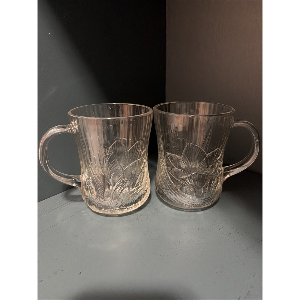 2 Vintage ARCOROC France Canterbury Crocus Clear Embossed Glass Coffee Mugs